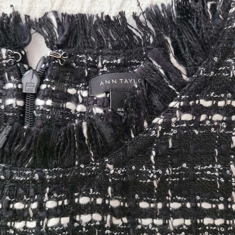 Ann Taylor Tweed Puff Sleeve Top Size Small - Picture 12 of 16